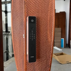 Khóa cửa vân tay Bosch FU8 Plus Face ID và camera