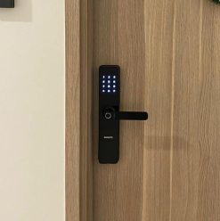 Khóa cửa thông minh Philips DDL609