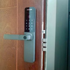 Khóa cửa thông minh Philips DDL615