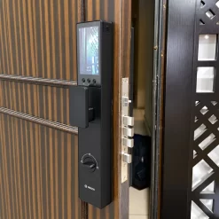 Khóa cửa vân tay Bosch FU30 Plus Face ID