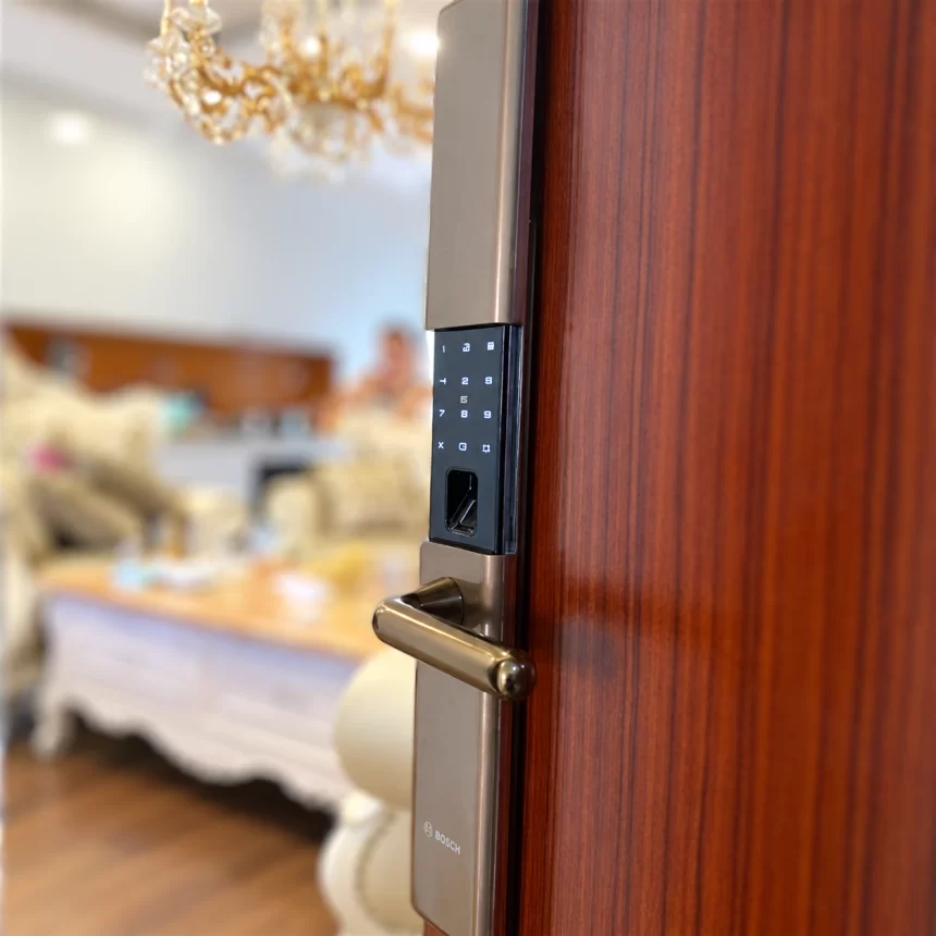 Khóa cửa vân tay Bosch ID80
