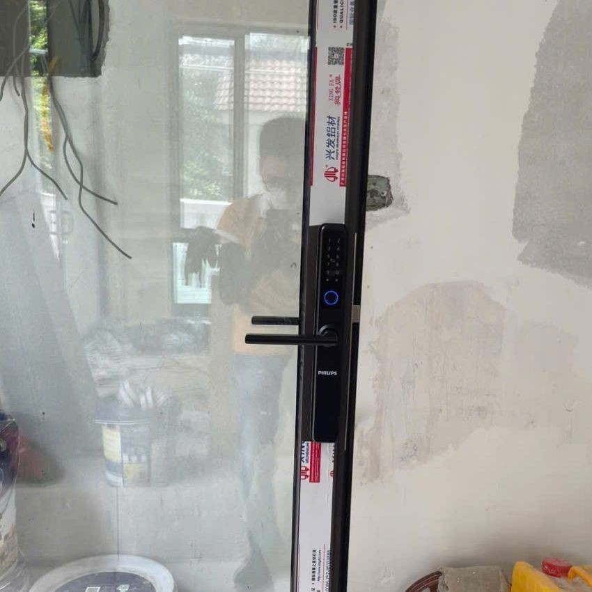 Khoá thông minh cửa nhôm Philips DDL 608