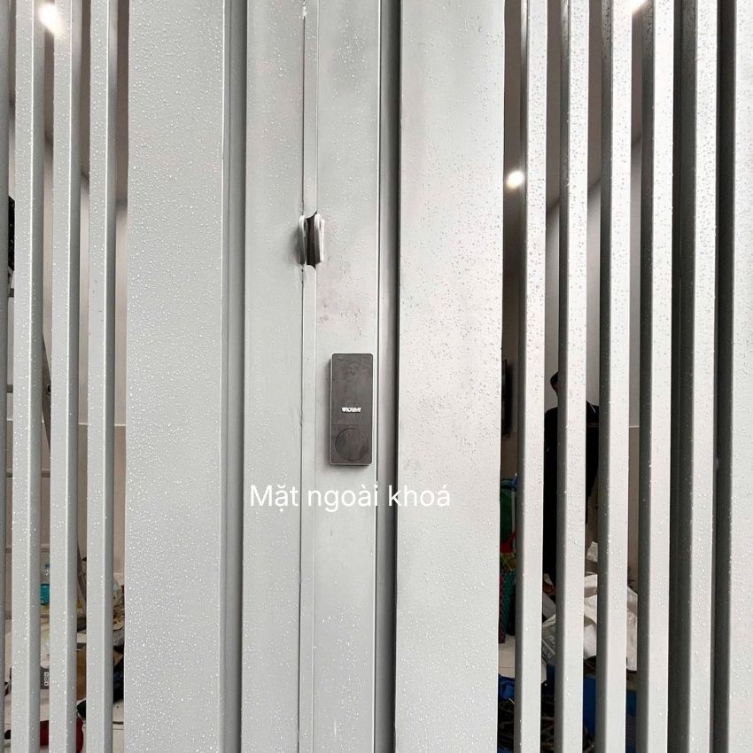 Khóa vân tay Kaimi CS103 lắp hoàn thiện Kaimi CS103 lắp đặt trên cửa cổng hiện đại ngoài trời