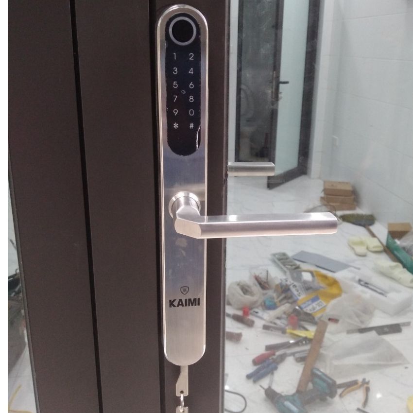 Khóa vân tay cửa nhôm Kaimi CN104 màu bạc thực tế Khóa vân tay cửa nhôm Kaimi CN104 màu bạc thực tế