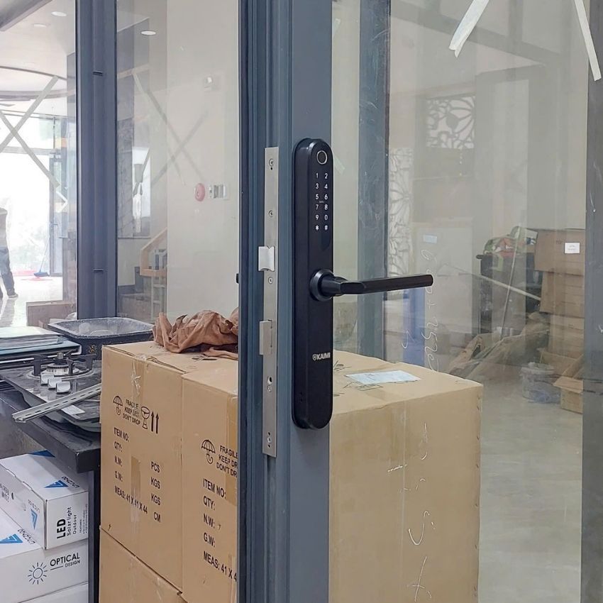 Khóa vân tay cửa nhôm Kaimi CN104
