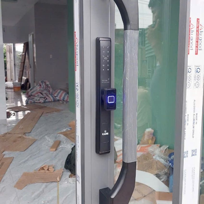 Khóa vân tay cửa nhôm Kaimi CN108