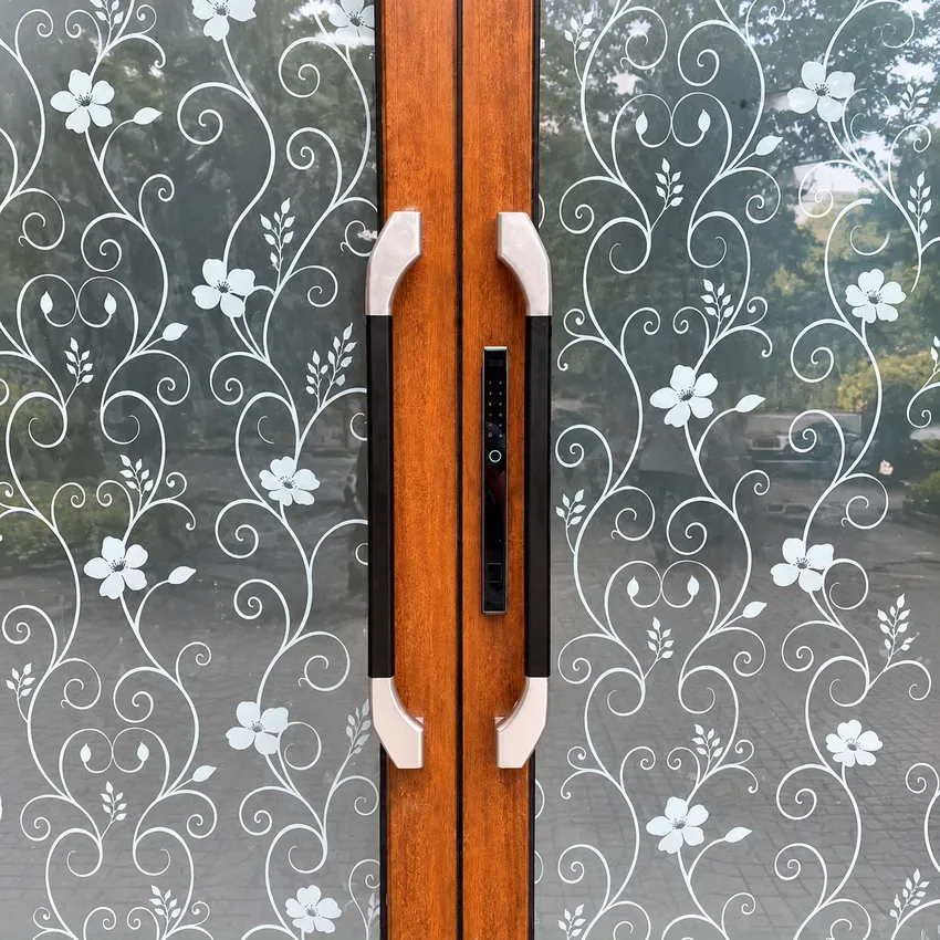 Khoá vân tay AL618 lắp đặt trên cửa kính hoa văn Khóa Lizman LM-AL618 sử dụng cho cửa nhôm, cửa kính hoa văn