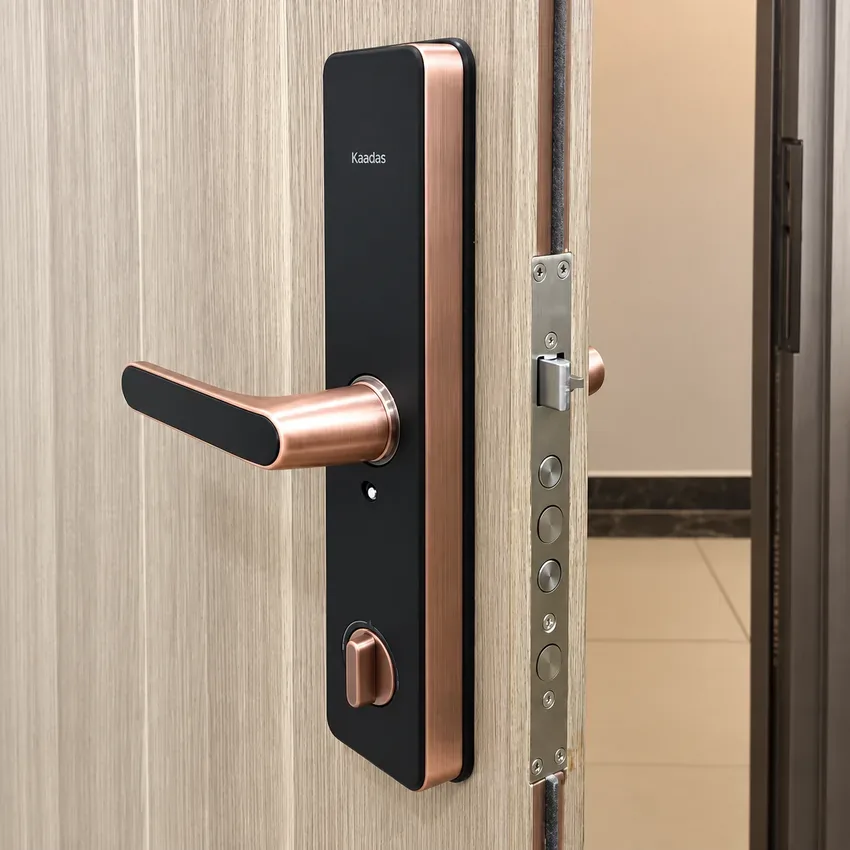 Khóa vân tay Kaadas S500 màu đồng đỏ sang trọng Khóa vân tay Kaadas S500 màu đồng đỏ cho cửa hiện đại