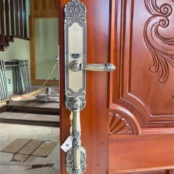 Khóa vân tay tân cổ điển Kitos KT C500
